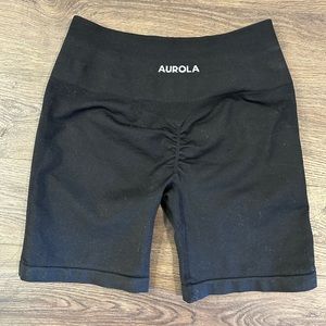 Scrunch butt biker shorts